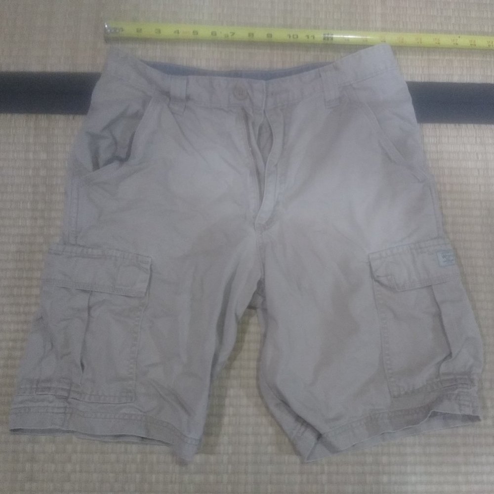 Wrangler Jeans Co cargo shorts (size 30 waist) - light brown
